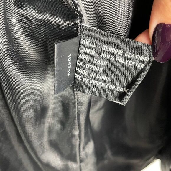 Anne Klein  100% Leather Jacket  Button Up  Black  Size Small - Picture 5 of 8
